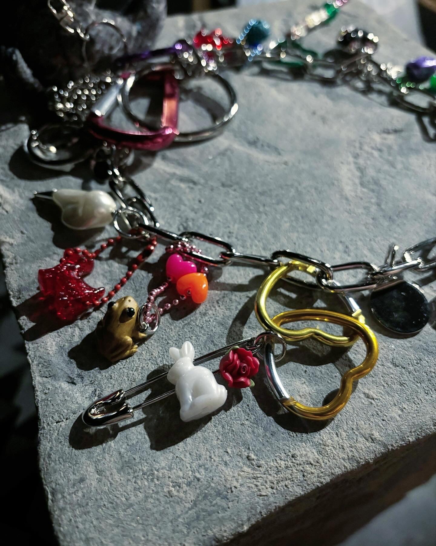 【doublet 25AW,】 KEY CHAIN WITH DOG DOLL