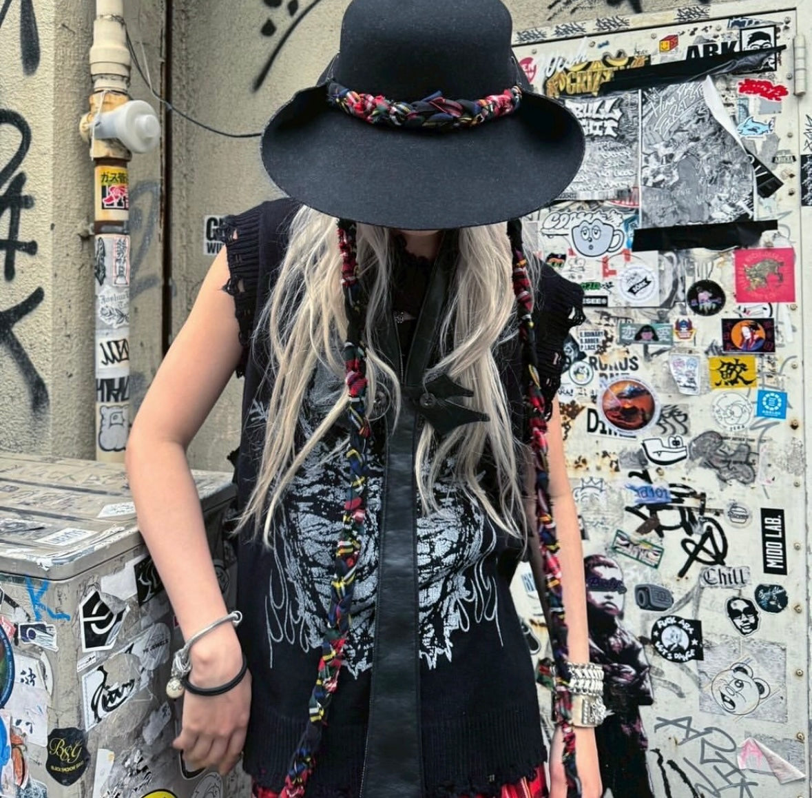 maa 25ss REVERSIBLE TIE NECKLACE