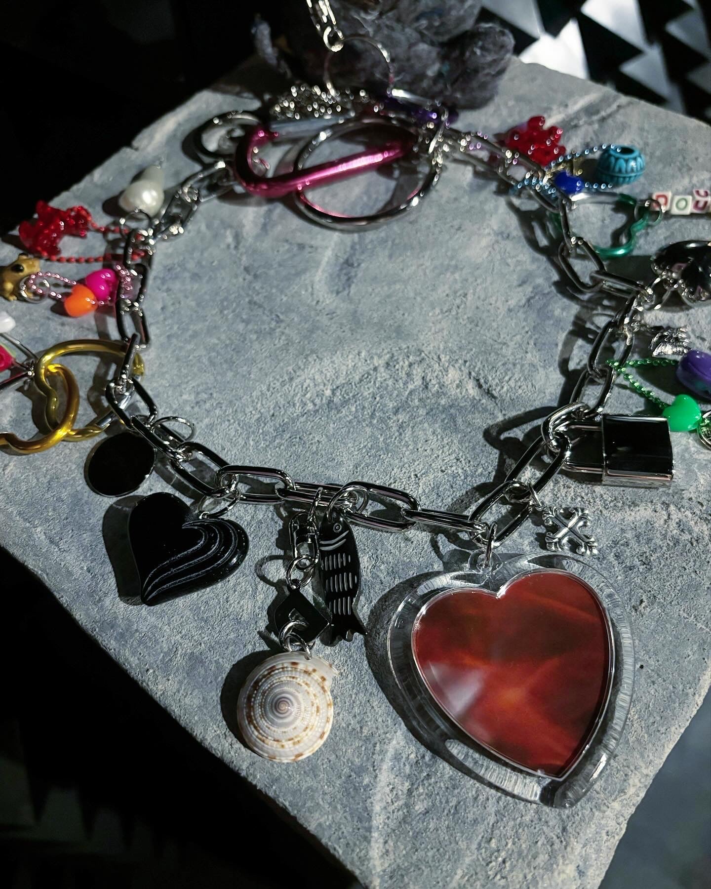 【doublet 25AW,】 KEY CHAIN WITH DOG DOLL