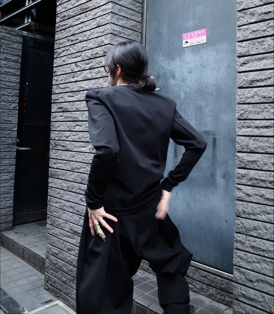 【divka 25aw,】Camellia Resilient Ponte Tops With Shoulder Pads & Camellia Resilient Ponte Curved Silhouette Pants