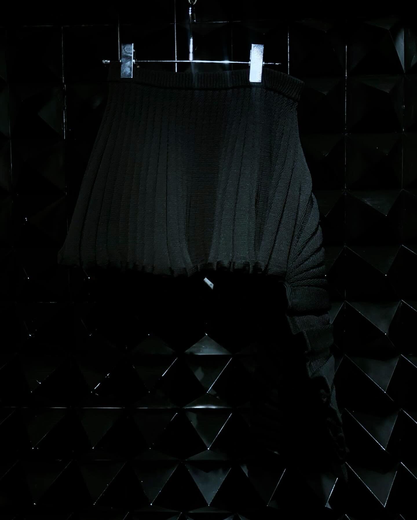 【doublet 25AW,】 NEO PLEATED KNIT SKIRT(LONG HEM)