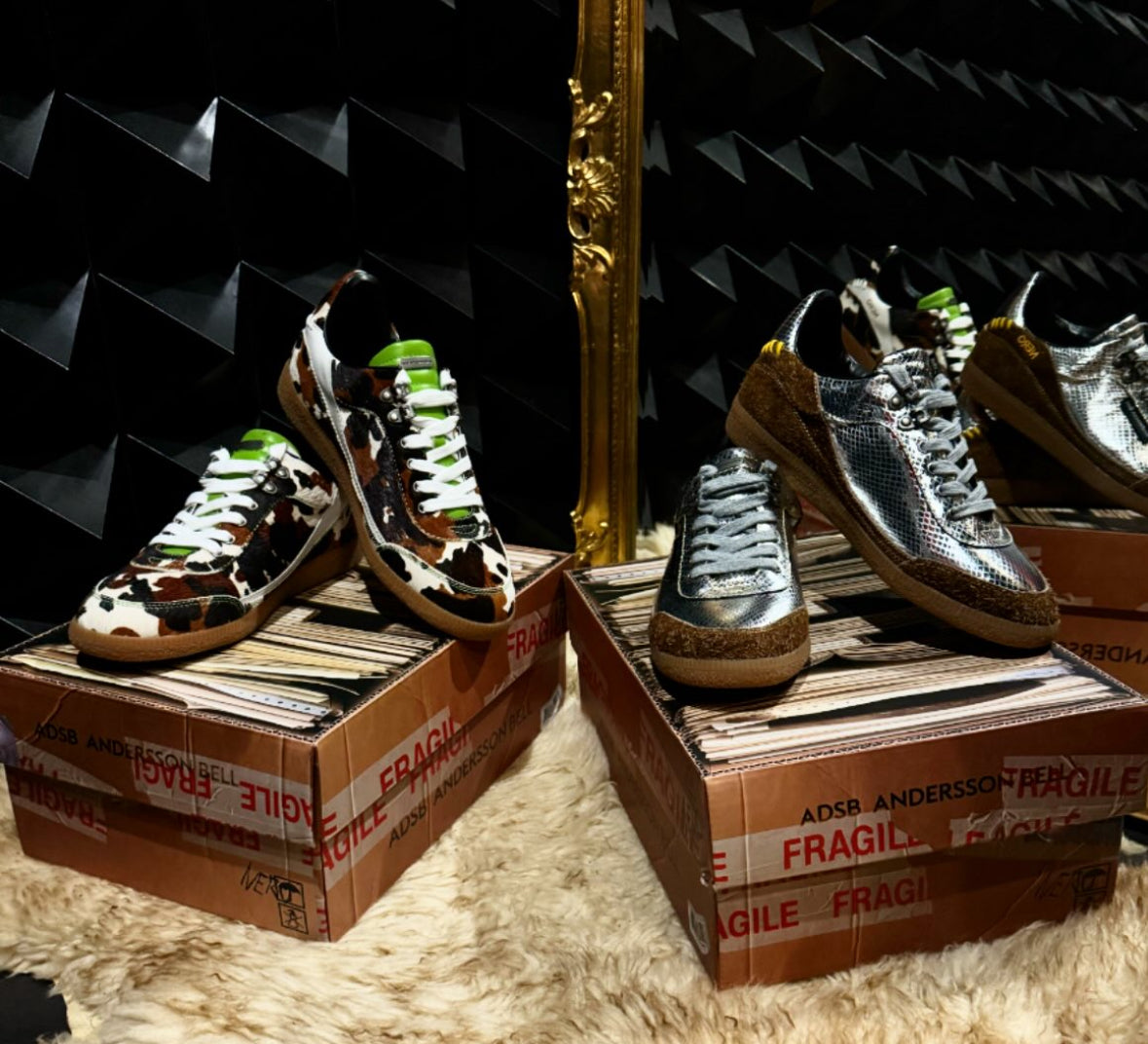 【Andersson Bell 26SS,】UNISEX NERO TRAINER SILVER