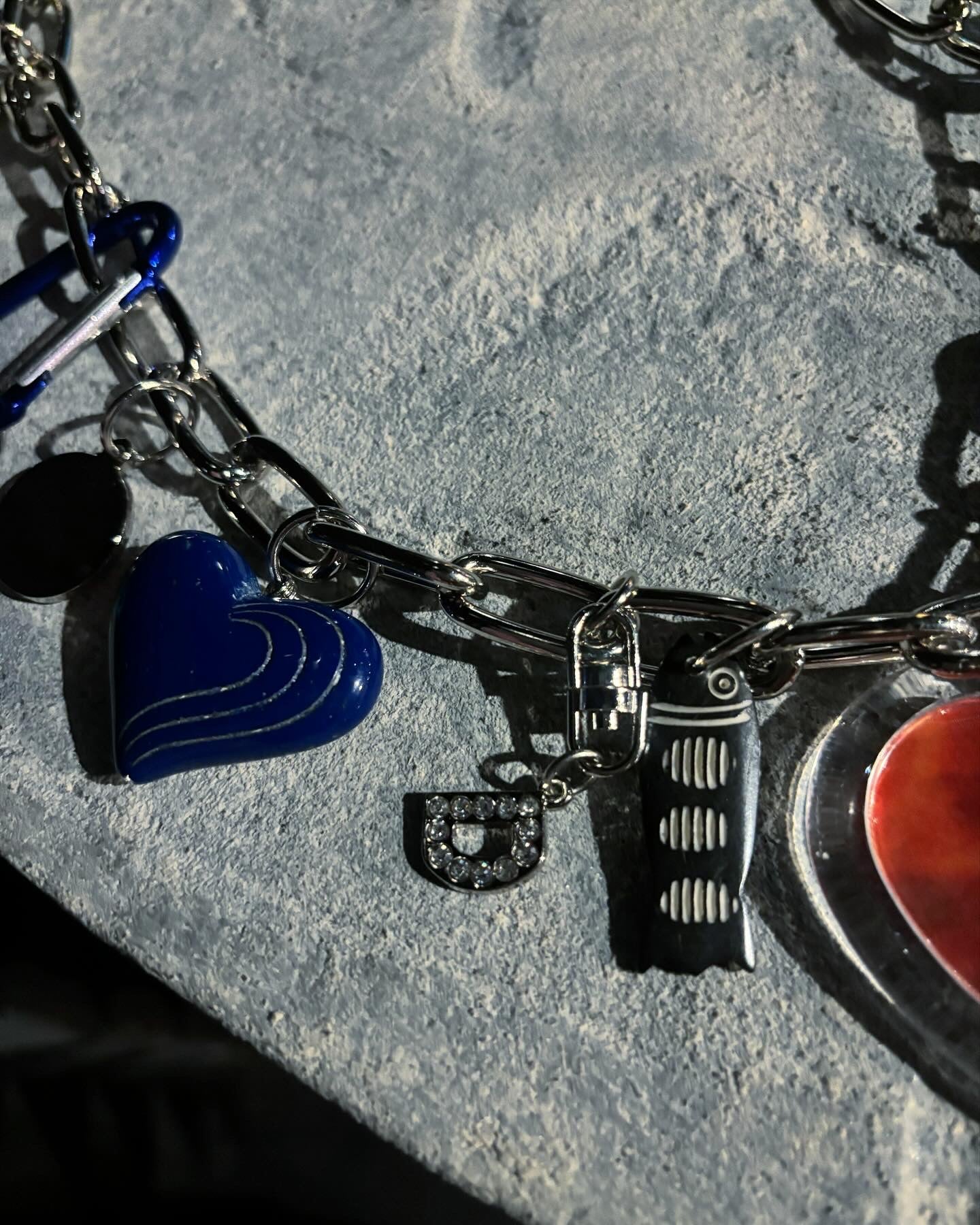 【doublet 25AW,】 KEY CHAIN WITH DOG DOLL