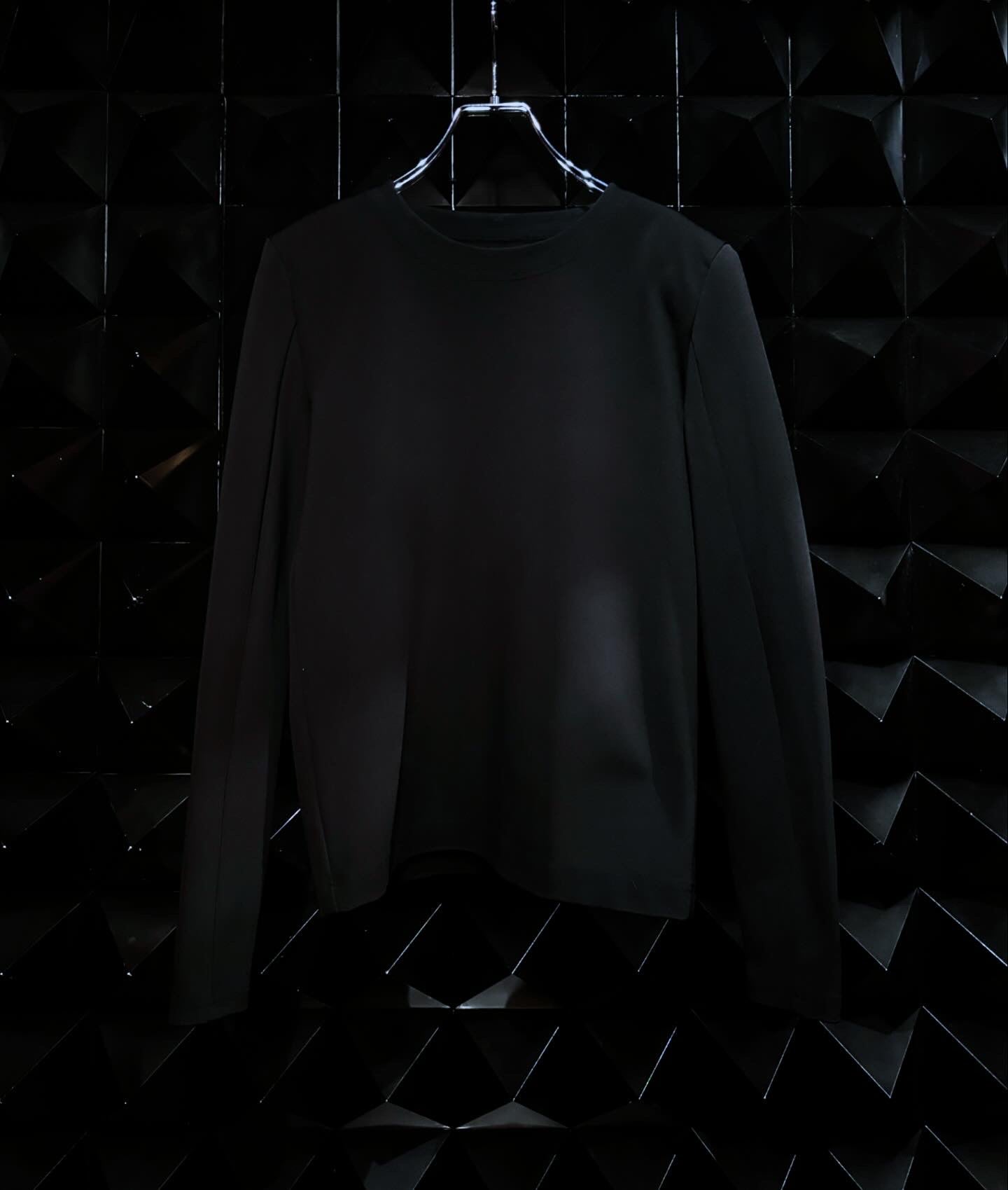 【divka 25aw,】Camellia Resilient Ponte Tops With Shoulder Pads & Camellia Resilient Ponte Curved Silhouette Pants