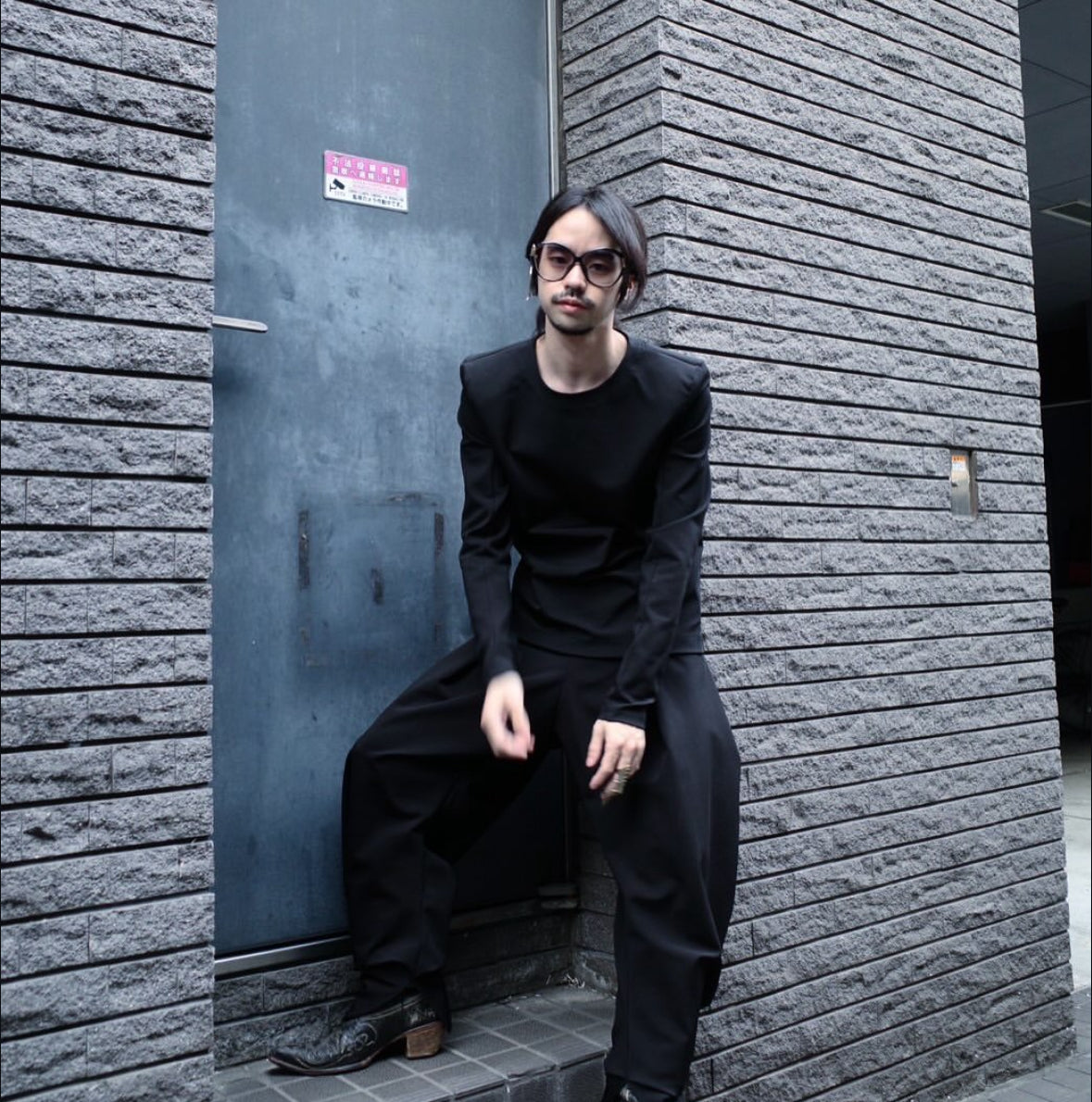 【divka 25aw,】Camellia Resilient Ponte Tops With Shoulder Pads & Camellia Resilient Ponte Curved Silhouette Pants