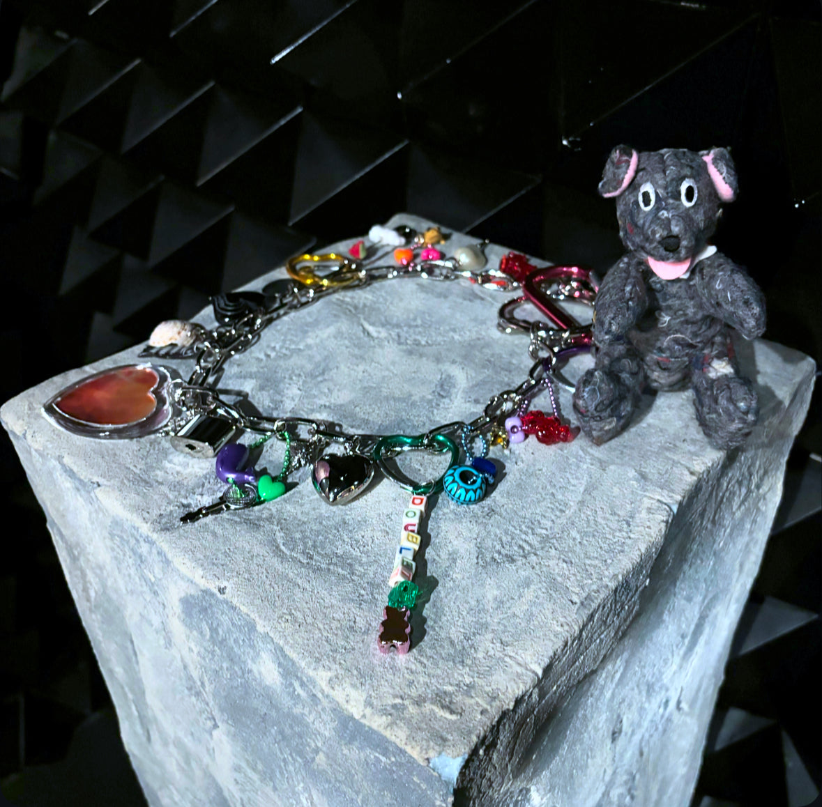 【doublet 25AW,】 KEY CHAIN WITH DOG DOLL