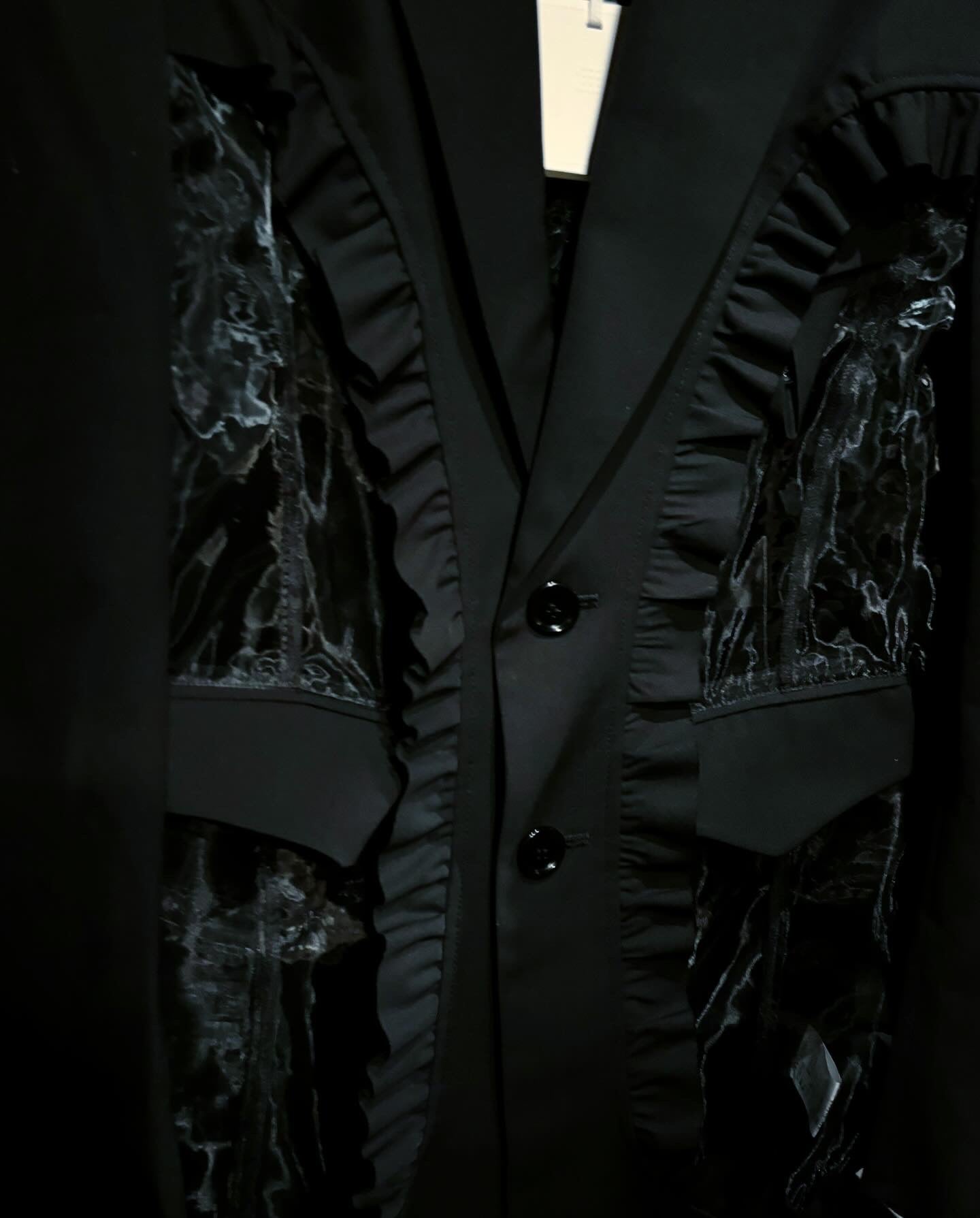 【BASE MARK 25AW,】Frill Jacket & Frill Layered Half Pants