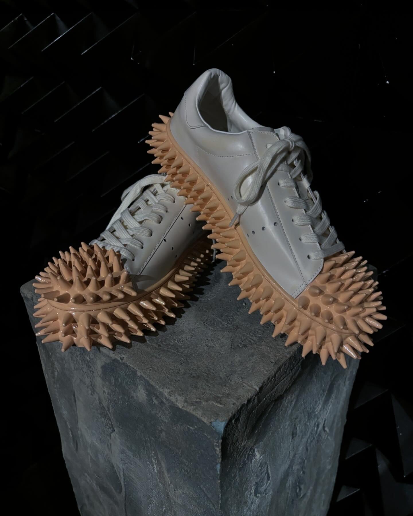 【doublet 25AW,】 SPIKY LEATHER SNEAKER