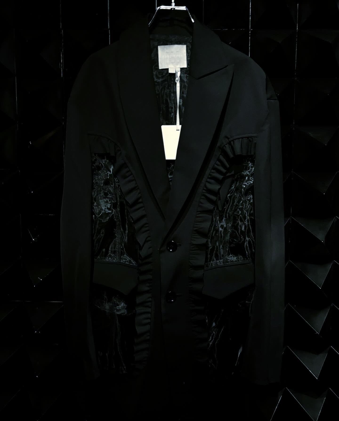 【BASE MARK 25AW,】Frill Jacket & Frill Layered Half Pants