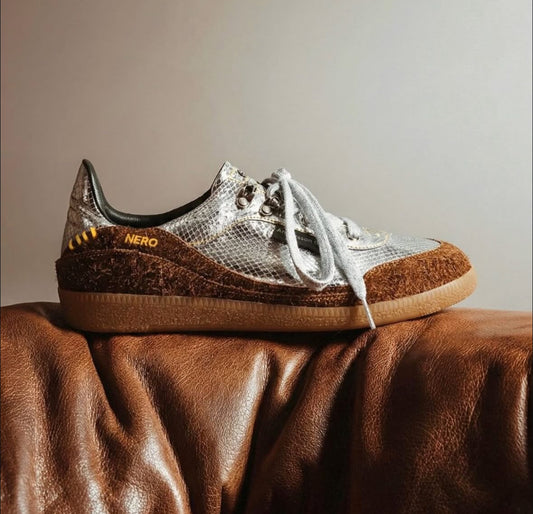 【Andersson Bell 26SS,】UNISEX NERO TRAINER SILVER