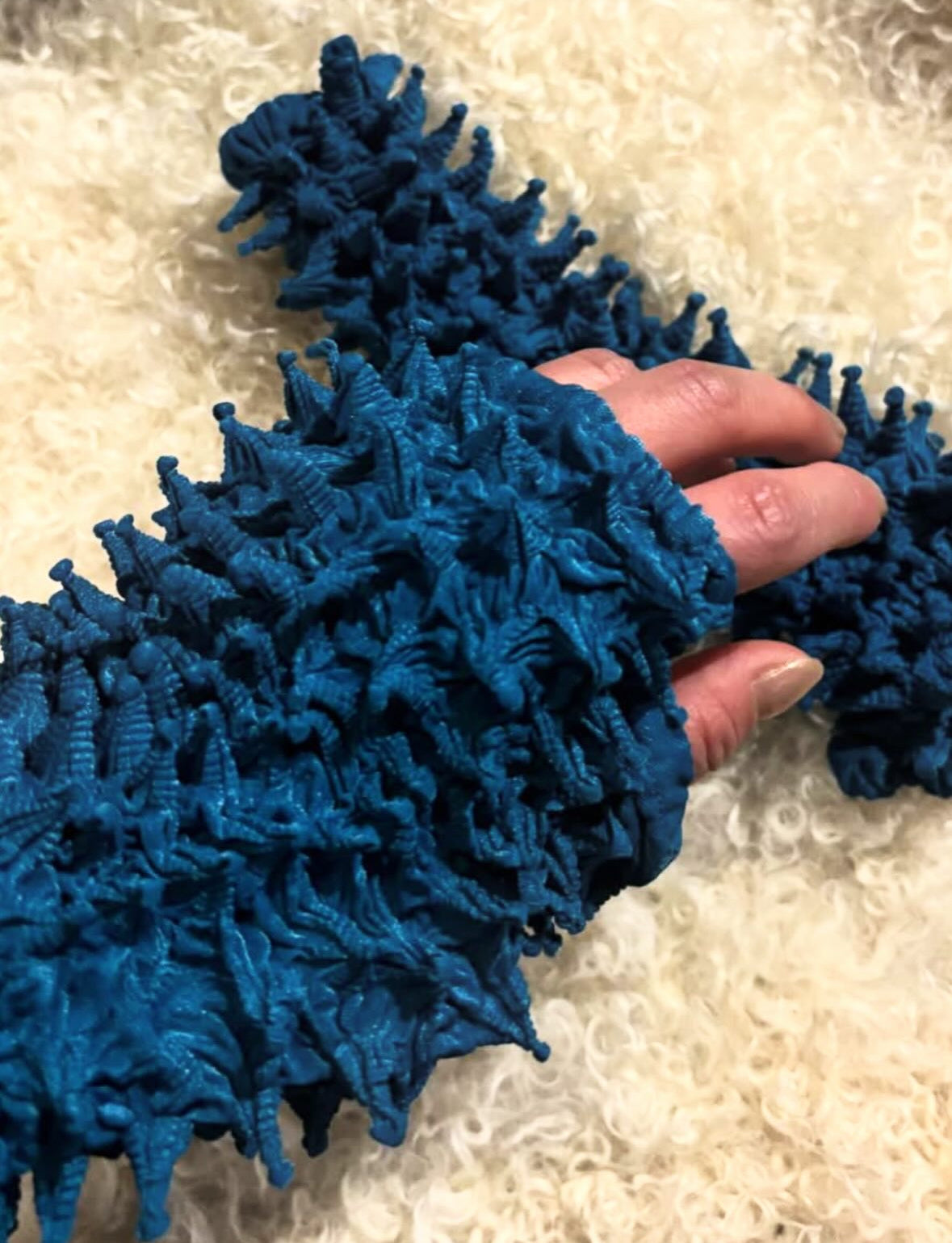 MIKAGE SHIN 26ss,】Versatile Spiky Shibori Gloves – 彼岸