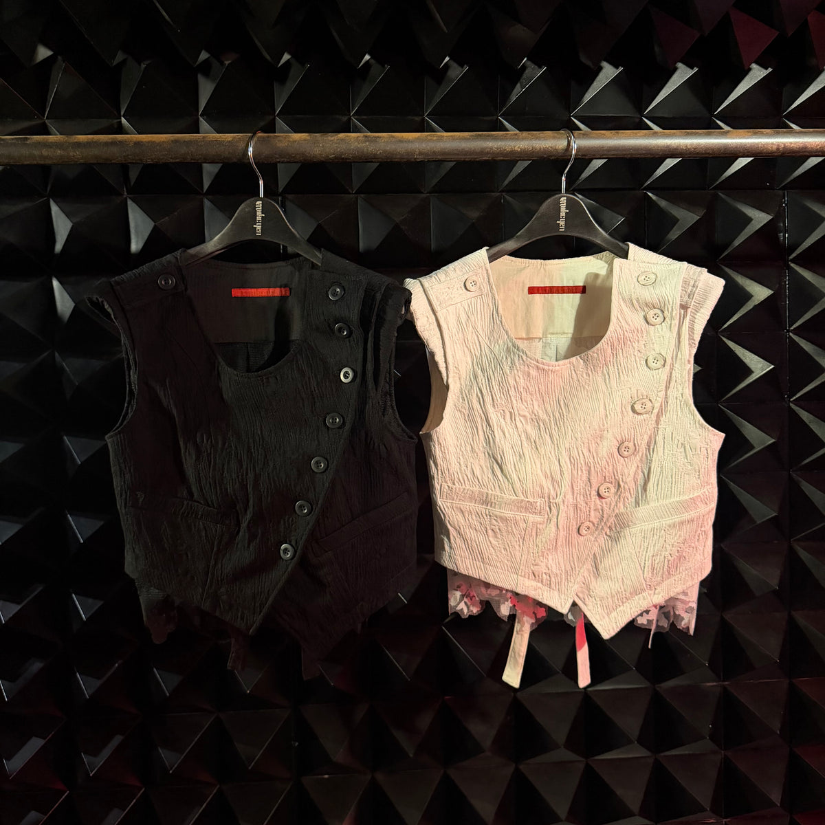 【mukcyen26AW,】eroded jacquard vest / white / black