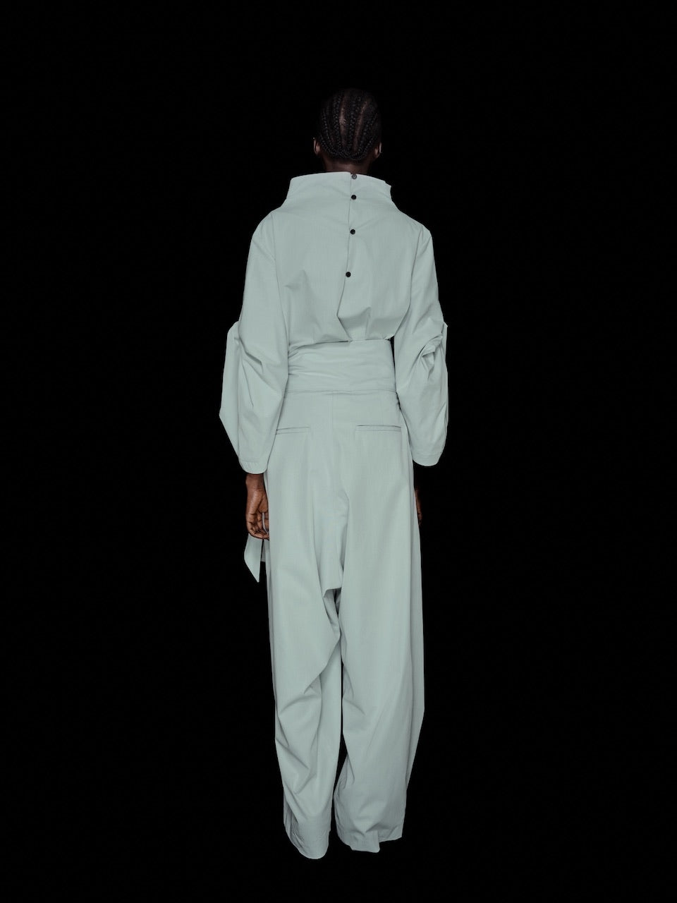 【divka 26AW,】 Stretch Chambray Twisted Sleeve Blouse & Stretch Chambray Wide Pants