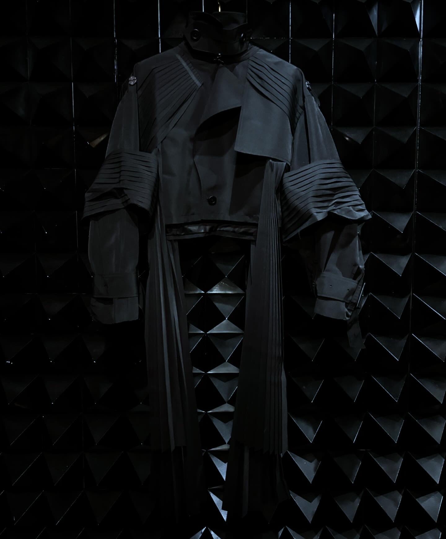 【SEIVSON  25AW,】"X" Short Trench Coat/Black