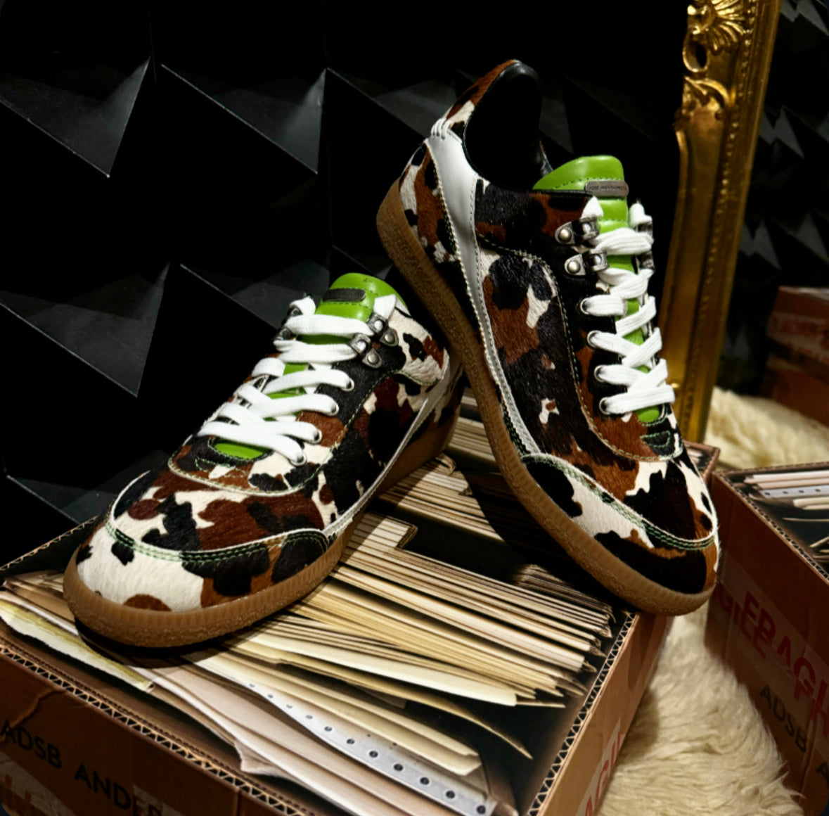 【Andersson Bell 26SS,】UNISEX NERO TRAINER CAMO