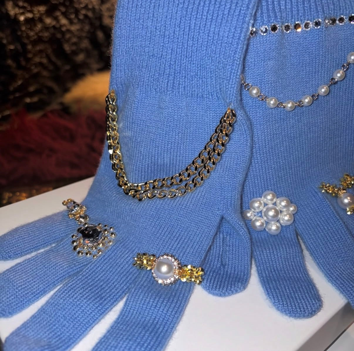 【doublet 26AW,】 
JEWELRY ATTACHED LONG
GLOVES/ BLUE