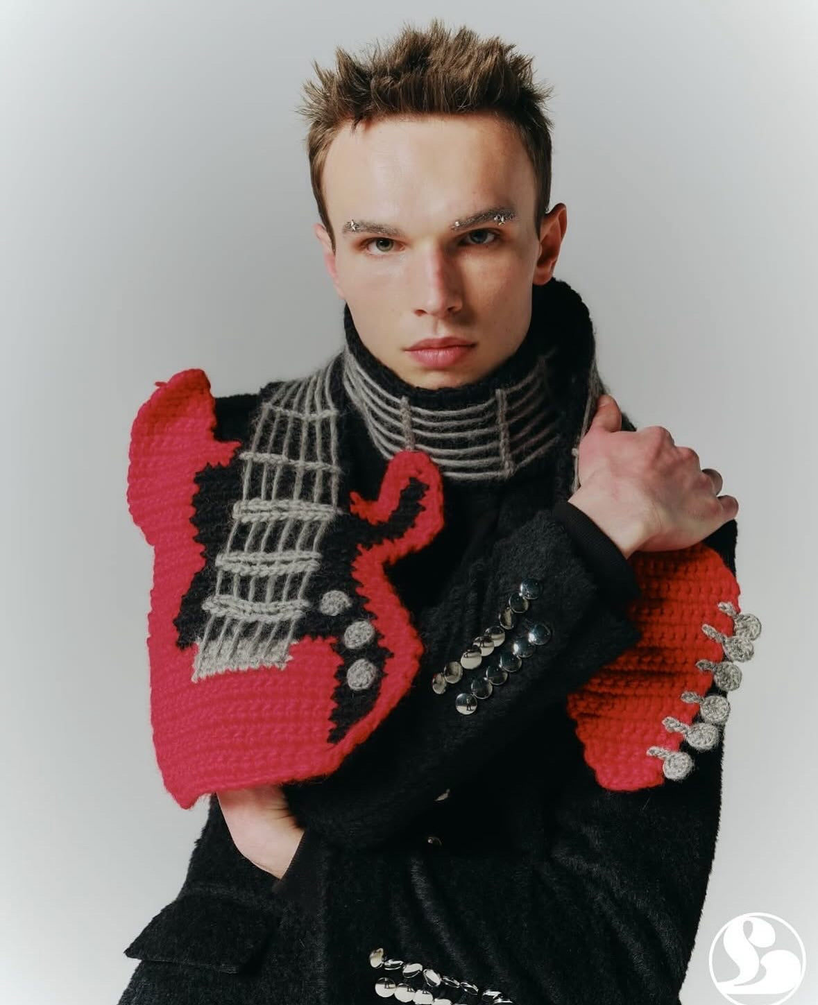 【LIBRIO MENDONÇA 25AW,】
TOMODACHI GUITTER MUFFLER