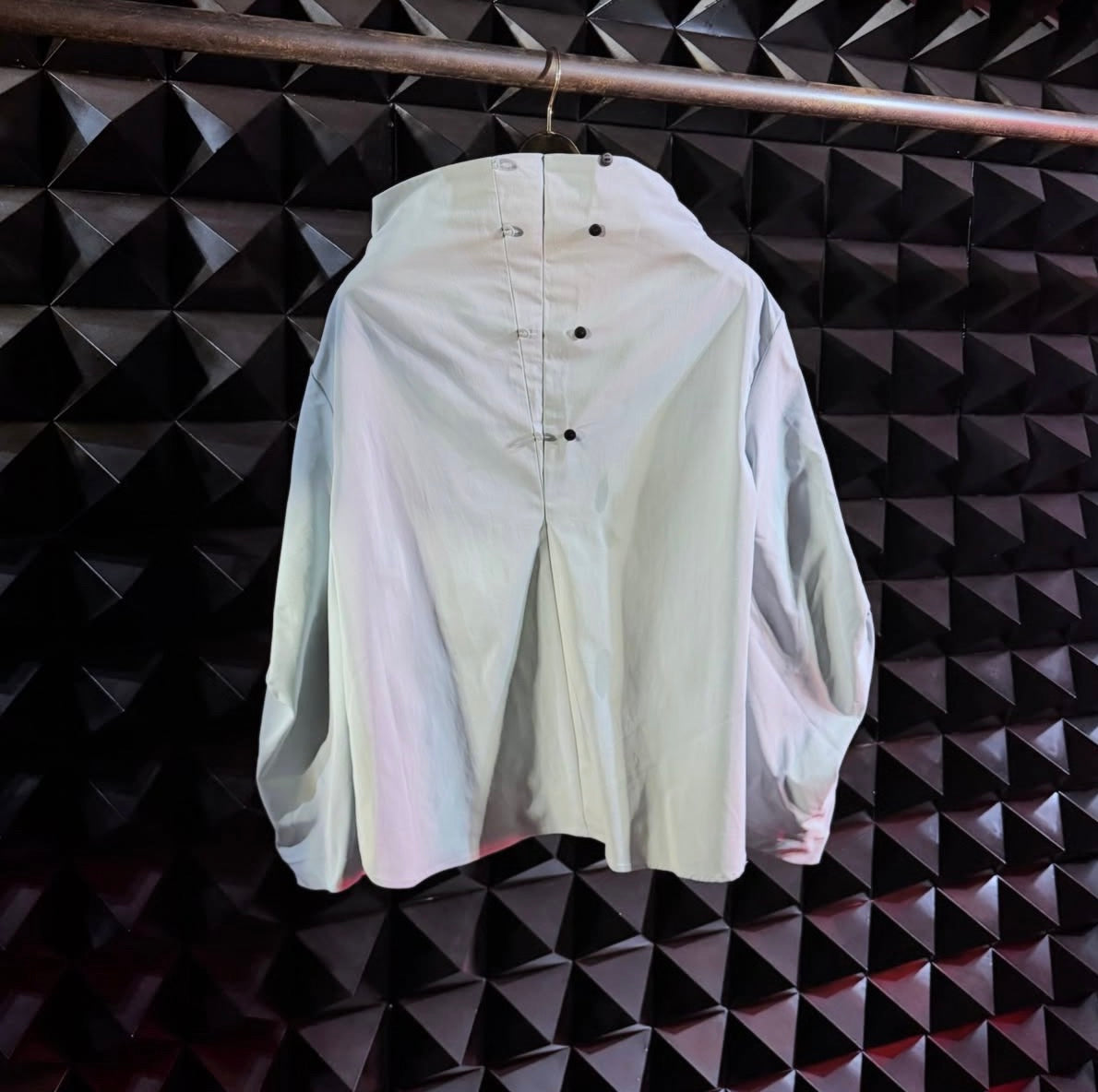 【divka 26AW,】 Stretch Chambray Twisted Sleeve Blouse & Stretch Chambray Wide Pants/ALOE