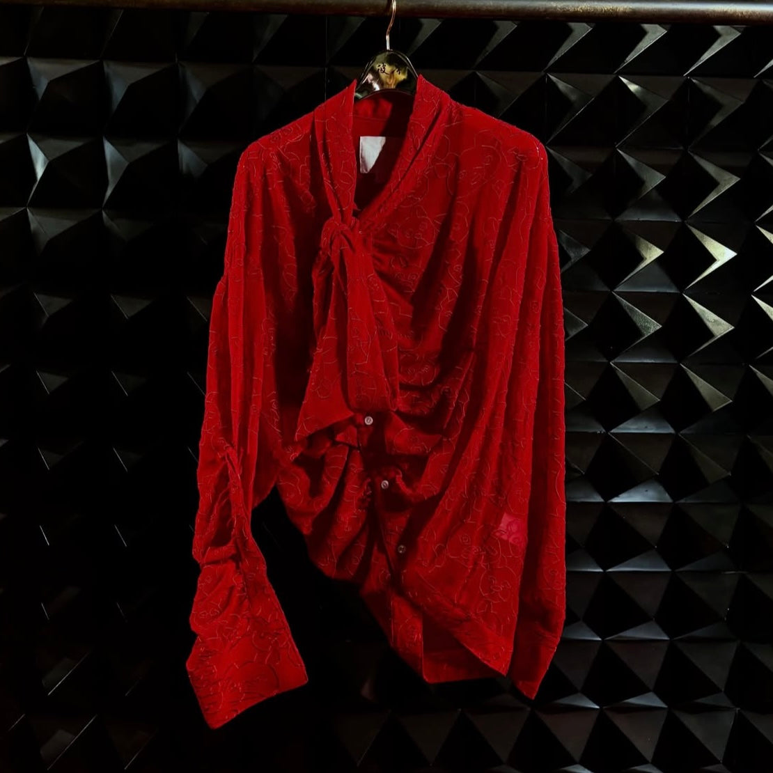 【BASE MARK 26AW,】Bear Embroidery Tie Shirts & Embroidery Frill PT / RED
