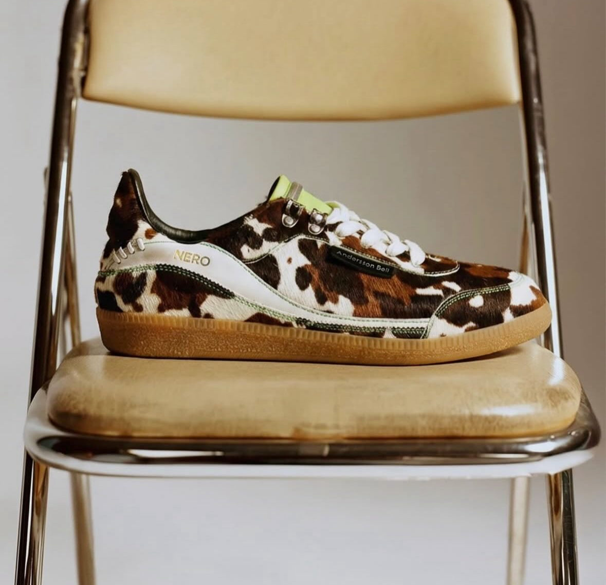 【Andersson Bell 26SS,】UNISEX NERO TRAINER CAMO