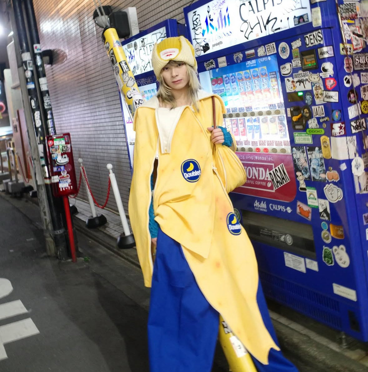 【doublet 26SS,】
PEELABLE BANANA HOODIE & PEELABLE BANANA SKIRT