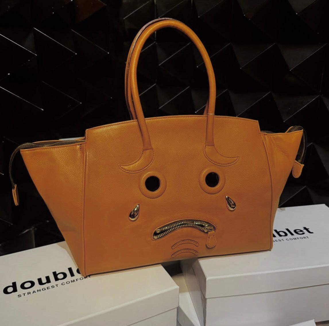 【doublet 26AW,】PLEADING EMOJI LEATHER BAG