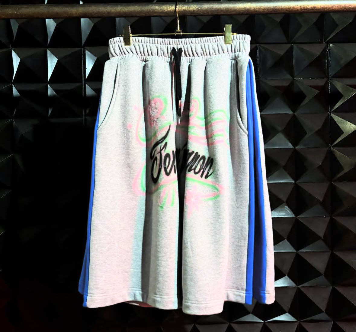 【TENDER PERSON 26SS,】 AIRBRUSHED ZIP UP HOODIE & AIRBRUSHED HARF SWEAT PANTS