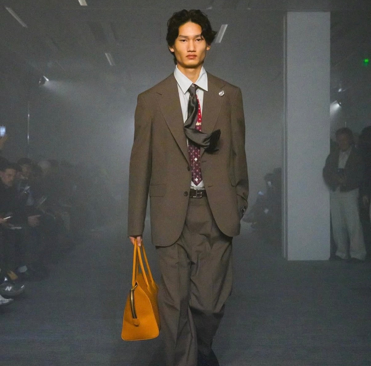 【doublet 26AW,】 
SHAPE MEMORY SHIJIRA TI
E
GREY/BLACK/BLOWN/ORANGE/GREEN/BLUE