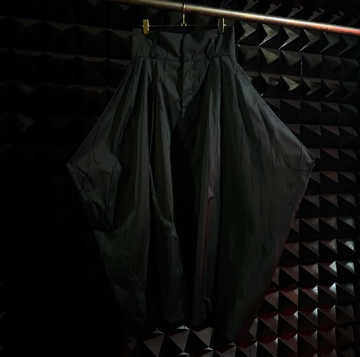 【divka 26SS,】Whisper Flow Cut Jacquard Volume Pants