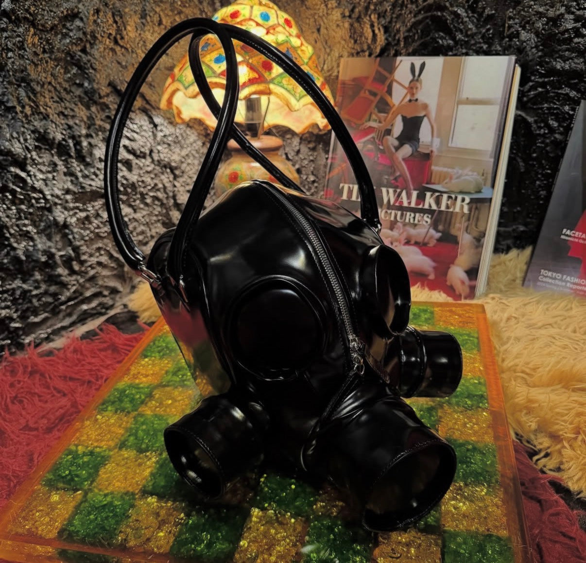 【doublet 26AW,】 
GAS MASK LEATHER HAND BAG  BLACK