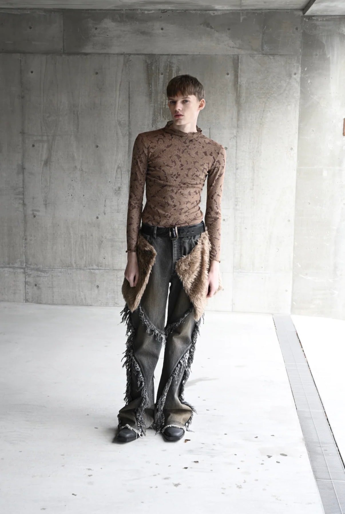 【MIKAGE SHIN 26aw,】Oil Washed Fringe Denim