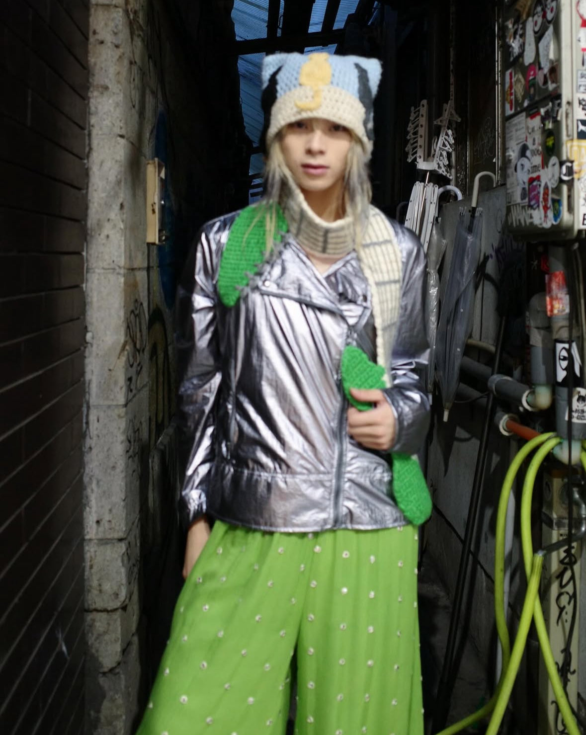 【LIBRIO MENDONÇA 25AW,】
TOMODACHI GUITTER MUFFLER