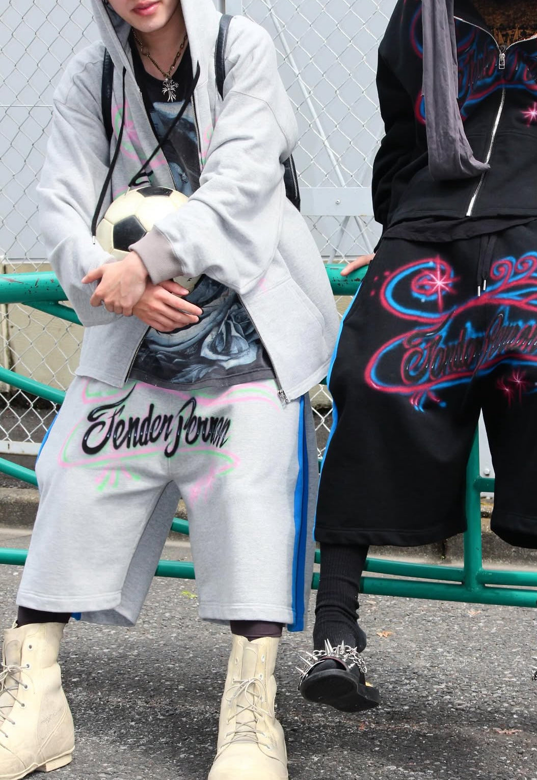 【TENDER PERSON 26SS,】 AIRBRUSHED ZIP UP HOODIE & AIRBRUSHED HARF SWEAT PANTS