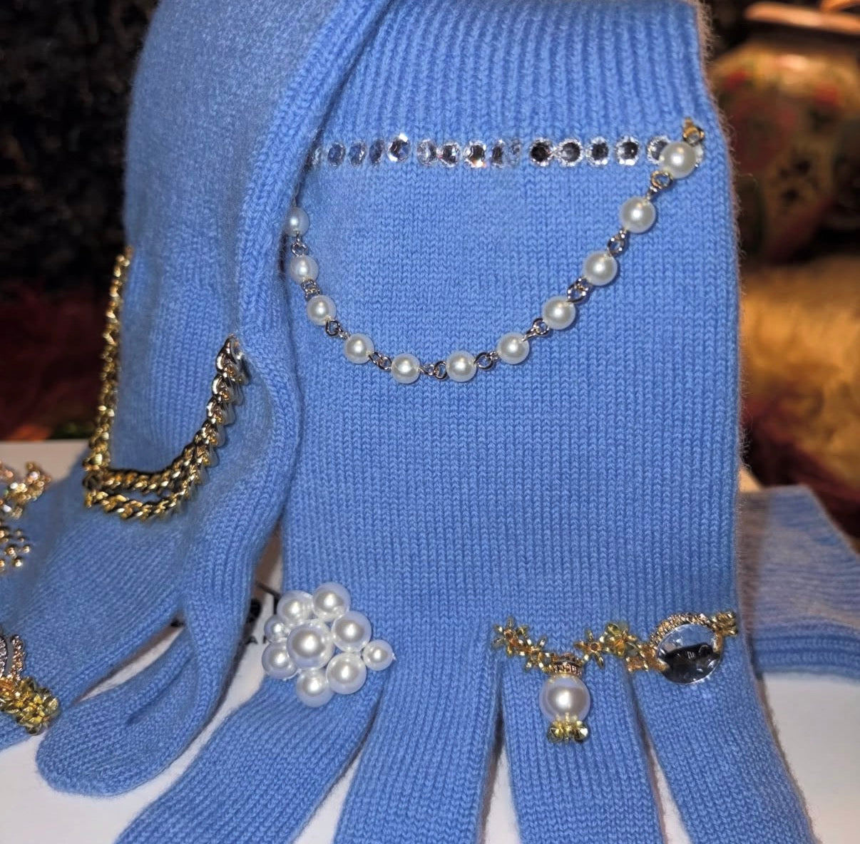 【doublet 26AW,】 
JEWELRY ATTACHED LONG
GLOVES/ BLUE