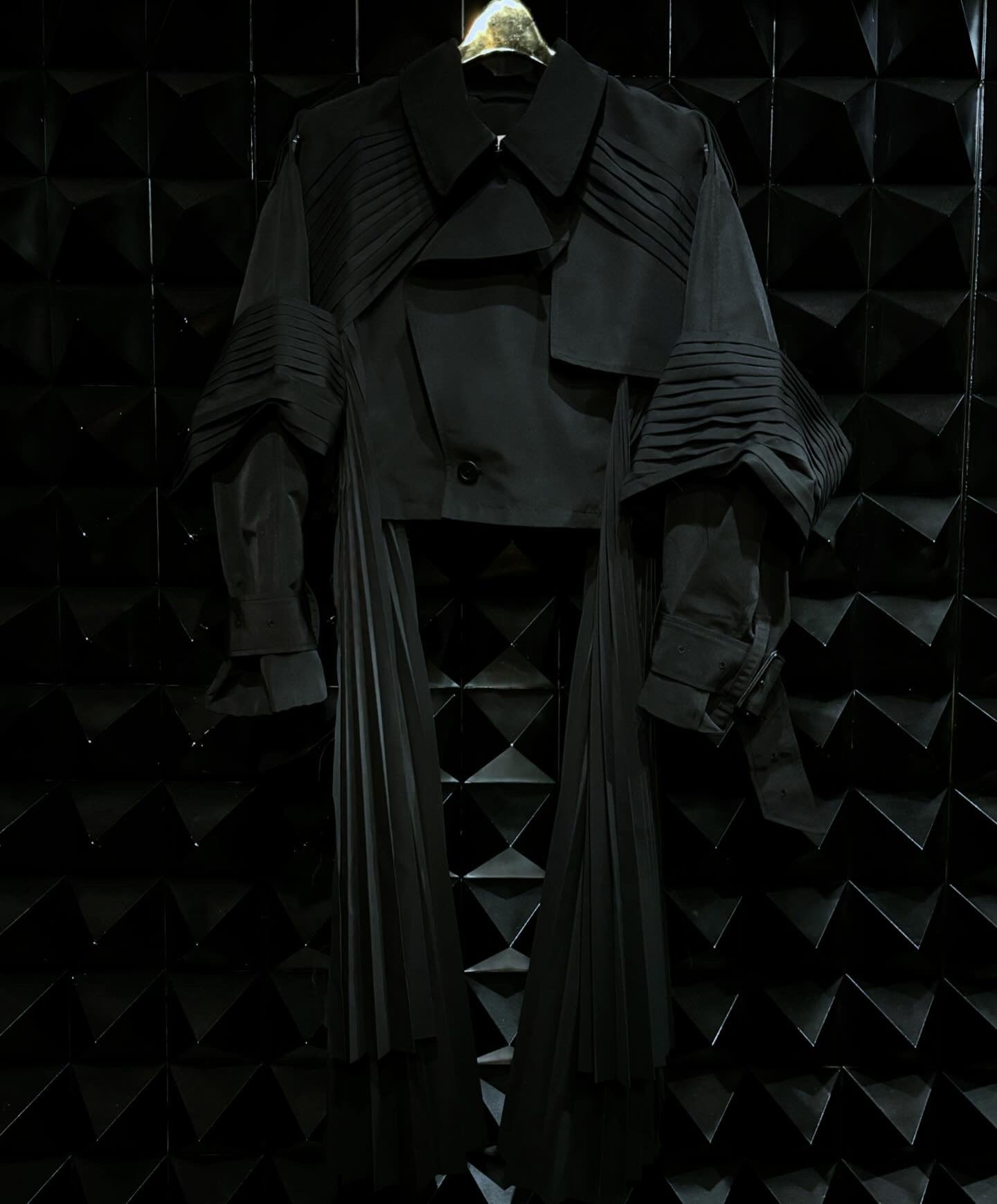 【SEIVSON  25AW,】"X" Short Trench Coat/Black