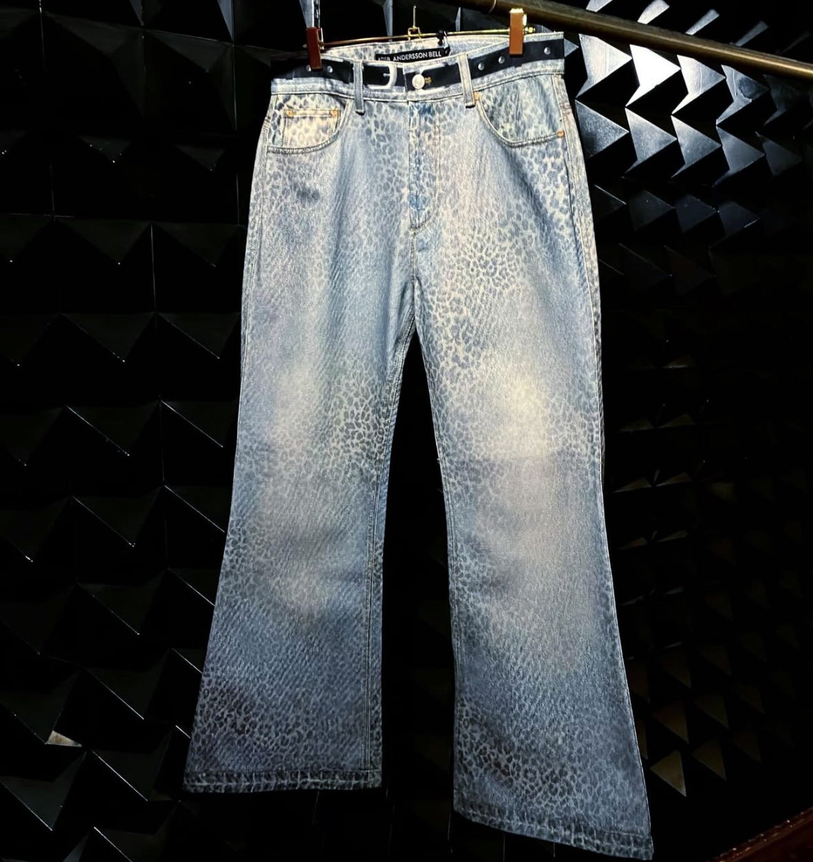 【Andersson Bell 26SS,】LEOPARD FADE DENIM PRINTED BOOTSCUT JEANS