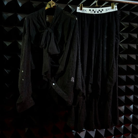【BASE MARK 26AW,】Bear Embroidery Tie Shirts & Embroidery Frill PT / BLACK