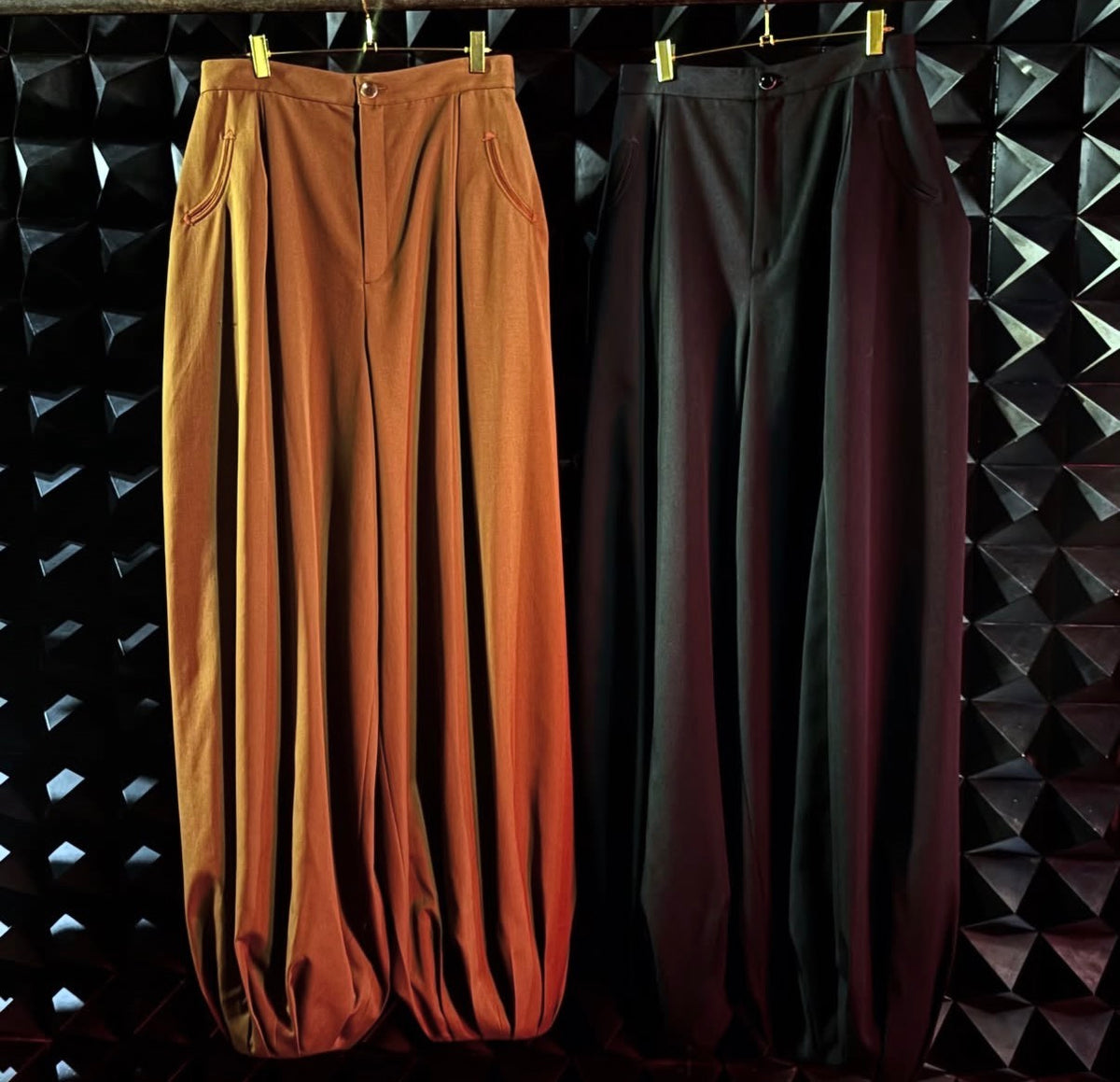 【ANREALAGE 26AW,】WIDE BARREL SLACKS / BROWN