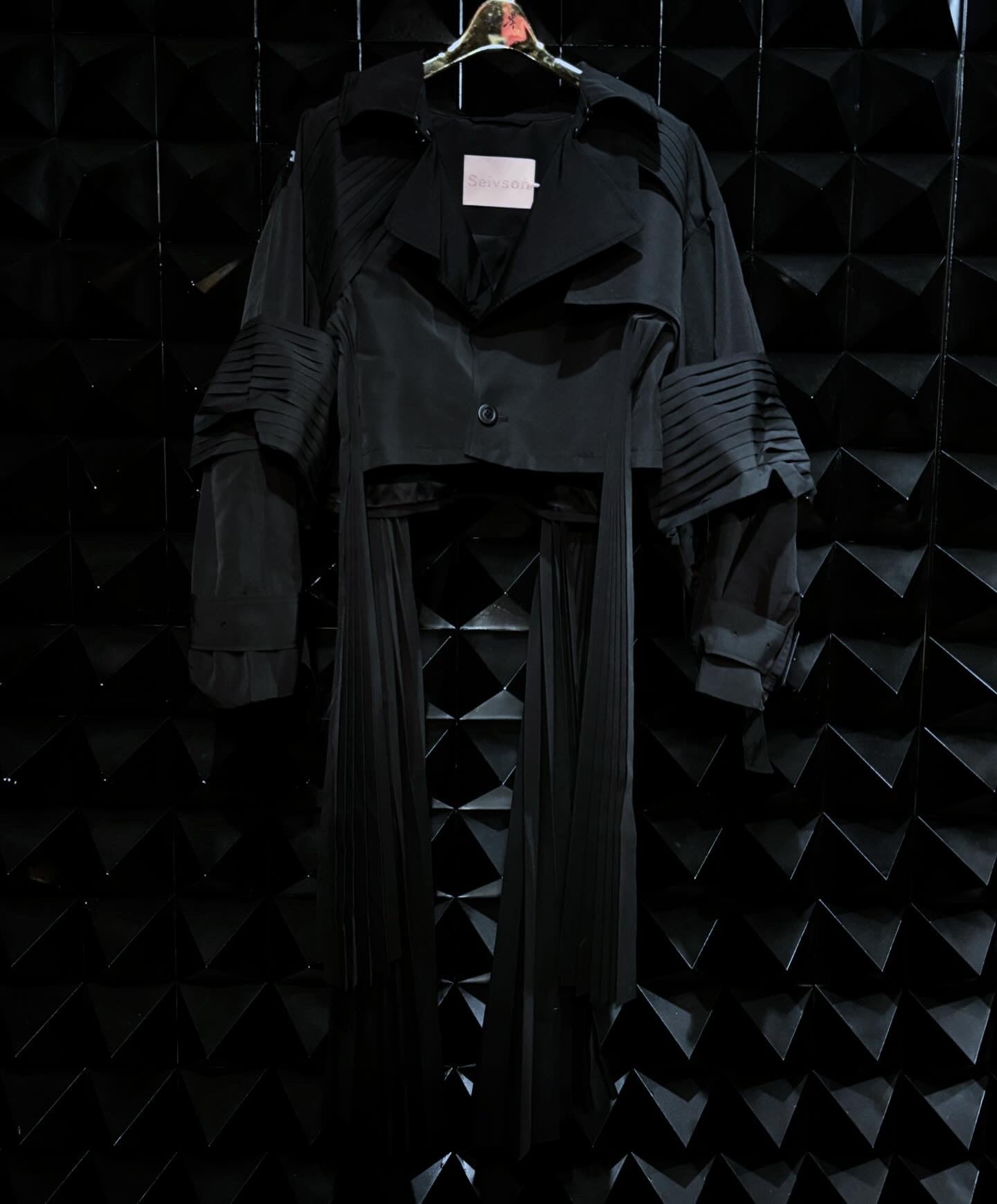 【SEIVSON  25AW,】"X" Short Trench Coat/Black