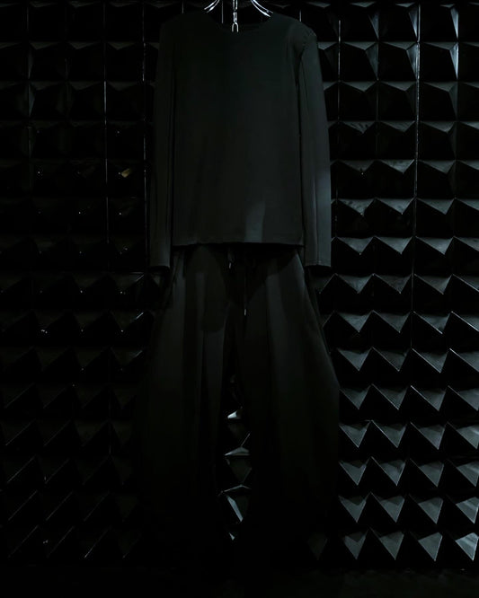 DIVKA ＜Camellia Resilient punch＞ padded shoulders tops / curve silhouette pants